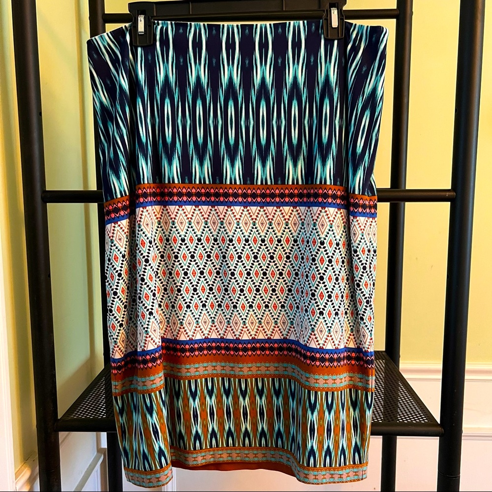 Size 14 lined, comfortable & versatile multi-pattern multi-colored pencil skirt